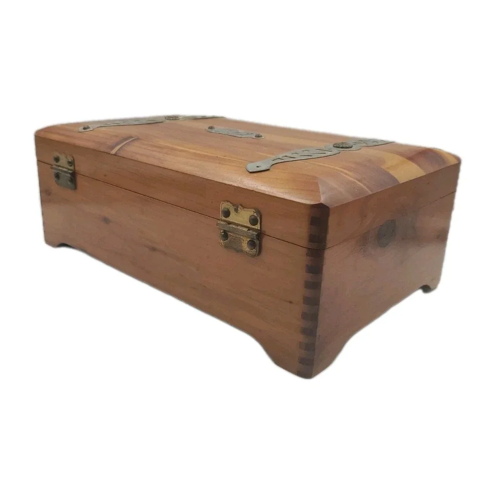Vintage McGraw Box Co. Cedar Wood Keepsake Box Chest w/ Metal Accents 12
